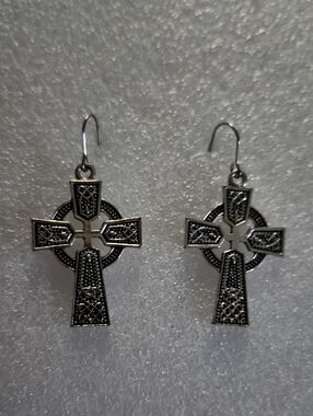 Hand Crafted Silver Celtic Cross Dangle Earrings